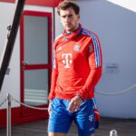 Leon Goretzka Instagram - Ist das die Sonne ? ☀️🤨 @fcbayern