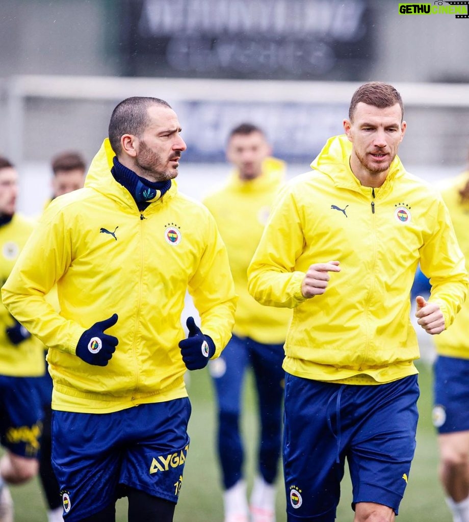 Leonardo Bonucci Instagram - Day by day #LB19 Fenerbahçe Spor Kulübü Samandıra Can Bartu Tesisleri