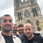 Leonardo Bonucci Instagram - Grâce à votre hospitalité, c'était comme se sentir chez soi. Nous avons passé des jours merveilleux que nous n'oublierons jamais. Merci à tous pour cette belle aventure. 🫶🏻❤️😍 Champagne, France