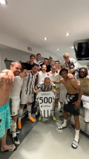 Leonardo Bonucci Instagram - LB500 👏🔥🦁🤍🖤