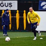 Leonardo Bonucci Instagram - Training for next challenges 🟡🔵