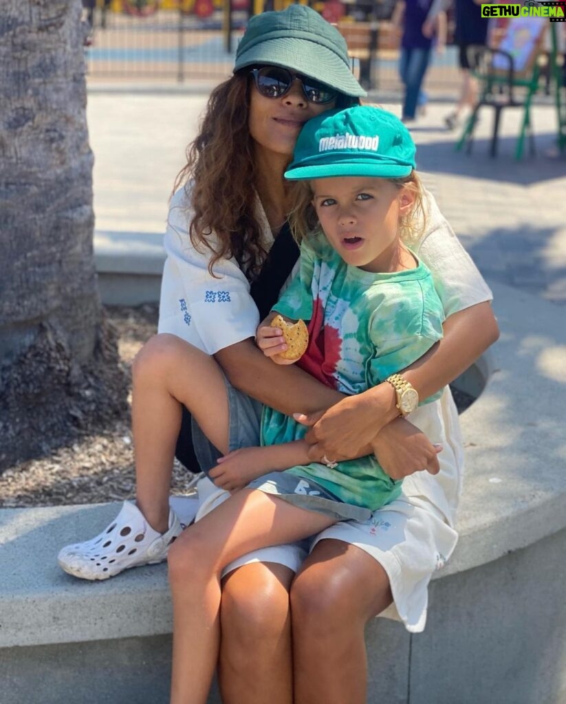 Lesley-Ann Brandt Instagram - Twas a day! Thank you @legolandcalifornia for making a little boys dream come true. (Keep swiping for what is possibly my favorite Kingston photo ever😂) Happy birthday King! #legoland