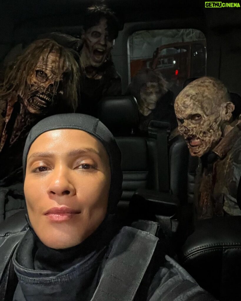 Lesley-Ann Brandt Instagram - We had a time 🧟🧟‍♀️🧟‍♂️ @amcthewalkingdead 25 February