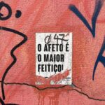 Letícia Spiller Instagram - Ahhh se todos fossem possuídos por esse feitiço… o mundo seria bem melhor não acham? Boa semana ! ❤️💫 Afeto é a chave