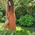 Leyla Lydia Tuğutlu Instagram - finally barefoot and ready for the summer💚 #naturelover