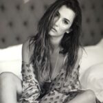 Leyla Lydia Tuğutlu Instagram - #tb #blacknwhite
