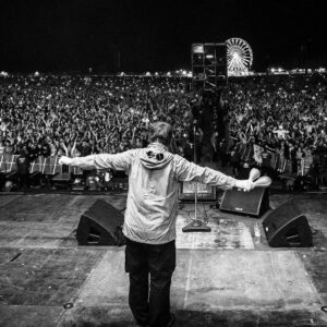 Liam Gallagher Instagram - BiBLICAL / CELESTIAL/MAJESTICAL/APPROACHABLE/HUMBLE/SPIRITUAL LG x
KNEBWORTH 22 out 11.8.23.
Pre-order at link in bio.