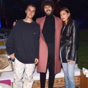 Lil Dicky Instagram - We had a premier last night and it was amazing, and it filled me with joy. Can’t wait for you all to see this. Put my heart and soul into it.

styling - @cloheyyy