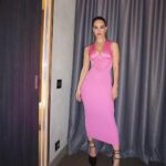 Lily James Instagram - IN LOVE. @donatella_versace @versace congratulations - lo show è stato incredibile! I’m obsessed with every look. Unbelievable night, thank you🔥🔥🔥 Milan, Italy
