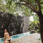 Lina Tejeiro Instagram – Un chapuzón para bajar el guayabo 🥴