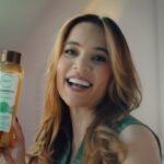 Lina Tejeiro Instagram - Hoy tengo el placer de compartirles el lanzamiento del segundo comercial de @anyeluzcosmetics que me llena de mucha emoción y orgullo al ser su imagen oficial. Anyeluz es una marca en crecimiento constante, con avances maravillosos y productos de alta tecnología y calidad, es un orgullo trabajar en alianza con ellos. El resultado de este comercial es el trabajo arduo de un gran equipo y una marca maravillosa que siempre da lo mejor de lo mejor en todos los aspectos. Fue un día de rodaje maravilloso y el producto final es este comercial tan divino que esperamos disfruten tanto como nosotros. @anyeluzcosmetics
