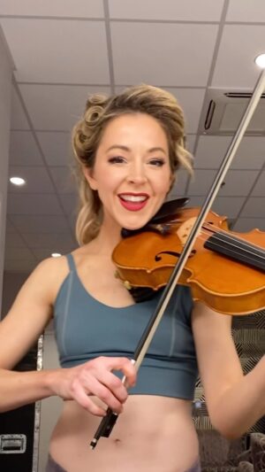 Lindsey Stirling Instagram - #practice #warmup #preshow