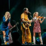 Lindsey Stirling Instagram - This has been such a special tour with @walkofftheearth. Their creativity and musicality amazes me every night and it’s an honor to share the stage with them.
