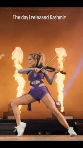 Lindsey Stirling Instagram - #kashmir #lollapalooza