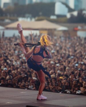 Lindsey Stirling Instagram - 📸 by @nickoguihal . Tour life going strong