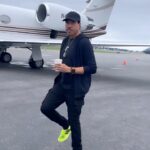 Lionel Richie Instagram - H-Town, are you ready to turn up the volume!! 🙌🏽 Let’s do this !! See you all tonight 💥