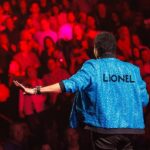 Lionel Richie Instagram - Nights in Vegas! ⭐️🙏🏽 @wynnlasvegas 📷 Patrick Gray Encore Theater at Wynn Las Vegas