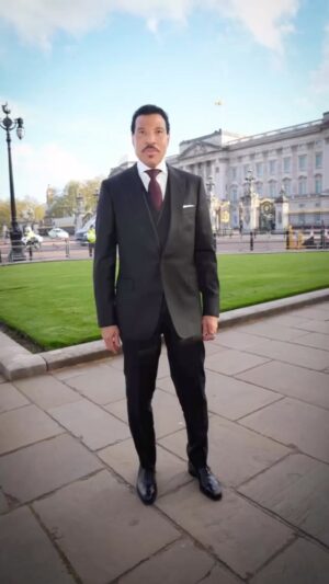 Lionel Richie Instagram - A conversation with @bbc

Photo: Dirk Vanoucek 
Styling: @davethomasstyle