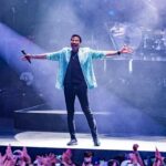 Lionel Richie Instagram - Summer Nights that feel like magic… ✨ 🎵 🌿 Photo: Ben Foster