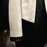 Lionel Richie Instagram – The little details about the big picture…✨ 

Custom designed satin tailcoat by @davethomasstyle with black @swarovski hand beading on collar and cuffs and an explosion of crystals cascading from the shoulders. – Thanks Dave 🤩