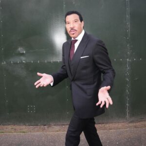 Lionel Richie Instagram - En route to @bbc