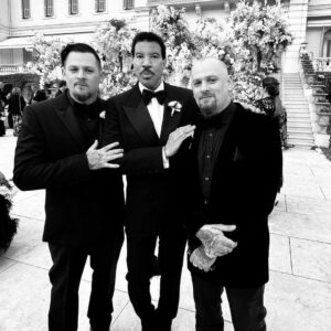 Lionel Richie Instagram - Some more moments …🤍 🎆