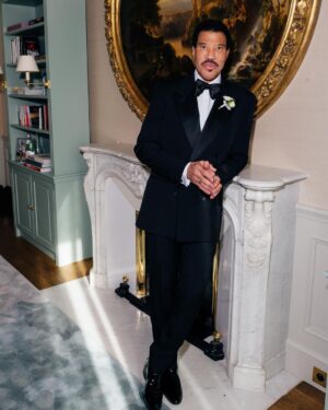Lionel Richie Instagram - Some more moments …🤍 🎆