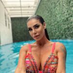Lis Vega Instagram - No quiero la perfección, ser mejor ser humano que mi versión de ayer es mi prioridad 💕 Que en este día la pasen increíble 💋✌️💕 #undiaalavez 🕉️ @mystikactivemx #trajeseebaños 💕 . . . . . #onlyfans #linkinbio 💕 En el Camino