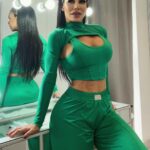 Lis Vega Instagram - FOCUS + BLESSED 🍀 #newcollection by @mystikactivemx 💚✅ #womansstyle #fashion #myflow
