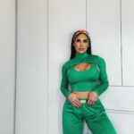 Lis Vega Instagram - FOCUS + BLESSED 🍀 #newcollection by @mystikactivemx 💚✅ #womansstyle #fashion #myflow