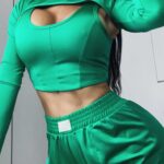Lis Vega Instagram - FOCUS + BLESSED 🍀 #newcollection by @mystikactivemx 💚✅ #womansstyle #fashion #myflow