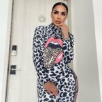 Lis Vega Instagram - 👅🤑🤪 #haters 🔥 Mis más grandes maestros de cómo no deseo jamás vibrar 🙌🏻♾️ La opinión es tuya pero la vida es mía. SER Y DEJAR SER 🫶🏼 #nevergiveup 🪐 #lapoetadelourbano #myflow @mystikactivemx 🫶🏼♾️ 𝓜𝔂 𝓵𝓲𝓯𝓮