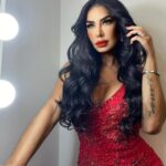 Lis Vega Instagram - 🫶🏼 SUEÑA,NO TE LIMITES, JAMÁS PIERDAS LA FE , DISFRUTA TUS PROCESOS, NO TE RINDAS , PONLE AMOR A TODO LO QUE HAGAS A TU PASO, DISFRUTA Y VIVE TUS PROPÓSITOS AUNQUE EXISTAN DÍAS QUE SIENTAS RENDIRTE 🫶🏼🙌🏻 (no claudiques CONFÍA ) 🙌🏻♾️ 💃🏽♥️🇲🇽 MIRA QUIEN BAILA LA REVANCHA MÉXICO 21 de ENERO POR @televisa 9pm ♥️🇲🇽 Ya falta menos #teamvega ♥️🇨🇺🇲🇽💃🏽♾️ Mi ❤️‍🔥 arde de felicidad, muchos aprendizajes, momentos únicos que guardo en mi 🫶🏼 Regresando a la 📺🇲🇽♾️🙌🏻🫶🏼 No se lo pueden perder ♾️🪐💃🏽🫶🏼🙌🏻 . . #styke by @alexismay2feel ♥️♥️♥️ . #lapoetadelourbano #mylife @mitzyofficial_ #diseñador 🇲🇽♥️ #dress @rubenrojasmanager ♥️ #actriz #bailarina #cantante #empresaria #latina #cubana #mexicana #mexico #danza #celebrities ♥️ Mexico City, Mexico