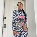 Lis Vega Instagram - 👅🤑🤪 #haters 🔥 Mis más grandes maestros de cómo no deseo jamás vibrar 🙌🏻♾️ La opinión es tuya pero la vida es mía. SER Y DEJAR SER 🫶🏼 #nevergiveup 🪐 #lapoetadelourbano #myflow @mystikactivemx 🫶🏼♾️ 𝓜𝔂 𝓵𝓲𝓯𝓮