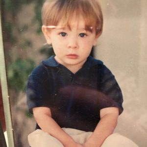 Lisa Kudrow Instagram - 21 years ago today this boy entered the world SINGING, no joke. Thank you. Happy birthday. I LOVE YOU!!! #mothersdaygift