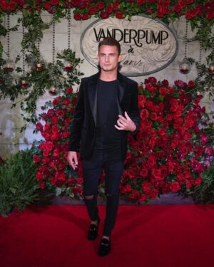 Lisa Vanderpump Instagram - Thank you to all my friends and family who came out to support the opening of @vanderpumpparis ! @lancebass @michaelturchinart @kymwhitley @garcelle @twschwa @tomsandoval1 @lalakent @arianamadix @musickillskate @scheana @itsjameskennedy @peter_madrigal @robertnbcla