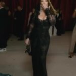 Lisa Vanderpump Instagram - Yes they're back, back in black 🥂Find out which celebrities will make AC/DC proud at this year's #Oscars! #LiveFromE