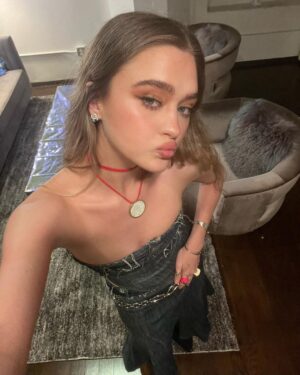 Lizzy Greene Thumbnail - 206.9K Likes - Top Liked Instagram Posts and Photos