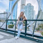 Lorena Queiroz Instagram - Turistando 🎡 Balneário Camboriú