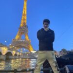 Lorenzo Ostuni Instagram - Tour Eiffel moments 💕
