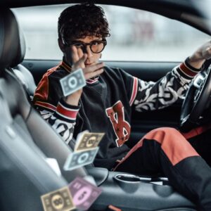 Lorenzo Ostuni Instagram - è trap