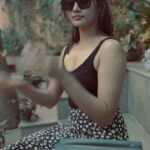 Losliya Mariyanesan Instagram - In full bloom 🌷 #hellomarch🌸🍃
