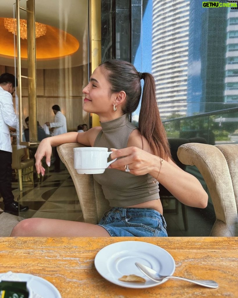 Lovi Poe Instagram - A #coffee a day, keeps the grumpy away 🤪