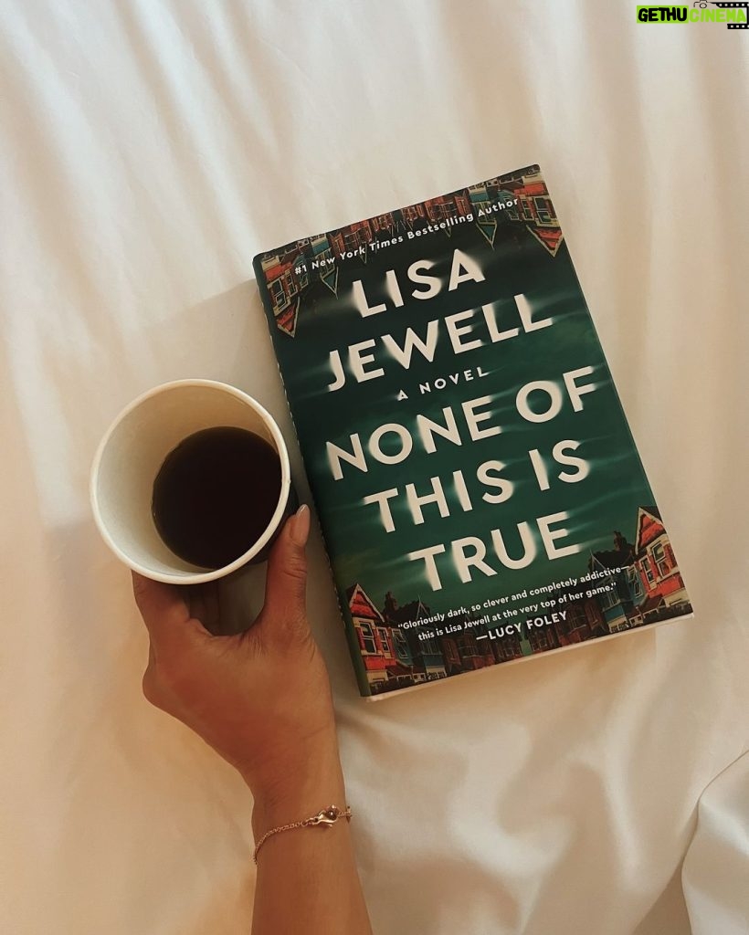 Lovi Poe Instagram - True story: Finished this in one sitting. Couldn’t put this book down. So I got up late this morning. Thank God I had no call today. 😋 This just might be my favorite novel of @lisajewelluk ♥ Alabama