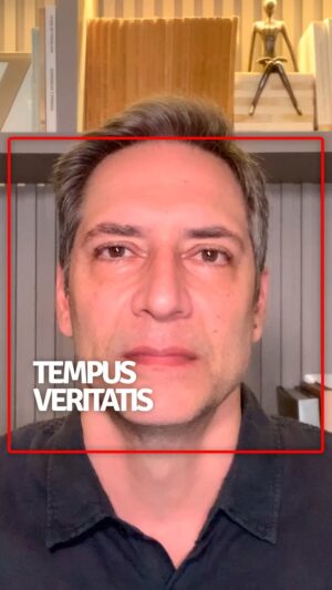 Luís Ernesto Lacombe Instagram - Os poderosos não precisam seguir as leis, não precisam dar explicação de nada. Criminosos escolhidos, é hora de encontrar seus supostos crimes. E a pesca probatória agora é com rede de arrastão. Mesmo que não encontrem nada, não faz diferença. Inimigo é inimigo, contra ele vale tudo.

#canaldolacombe #canalluisernestolacombe #lacombe #luisernestolacombe #youtube #jornalismo #jornalista #operaçãopolíciafederal #operação #tempusveritatis