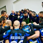 Luís Figo Instagram - Geo 11- Inter forever 0-2 siempre una bella emozione entrare en campo con questa maglia.💙🖤💙🖤Grazie Georgia Batumi, Georgia