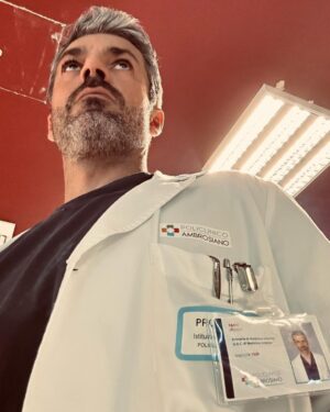 Luca Argentero Instagram - Making Doc (and empathy) great again…
#DOC3 #makingof #comingsoon