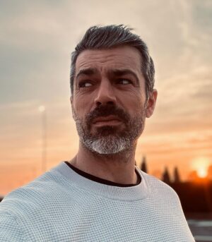 Luca Argentero Instagram - 🫶🌞