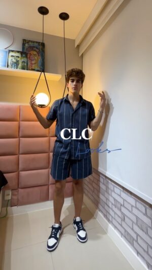 Lucas Burgatti Instagram - Mais uma vez a @clc_colcci está comigo e pensa na felicidade do garoto de ter looks novos e sensacionais. Entra no site e da uma olhada em tudo de incrível que tem da CLC 🫶🏻🔥😮‍💨
#clc #publi
