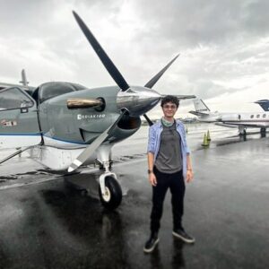 Lucas Jade Zumann Instagram - A stormy day, but the Kodiak don't care! A huge thanks to @worldofmark from @daherkodiak for showing me around this beuatiful beast and for giving me a chance to see it in action! For those who know the Quest Kodiak, you understand what a workhorse it truly is. First picture here is me doing pullups on the the dang flap-rail 😂. Can't wait to see what other adventures the Kodiak brings @worldofmark.